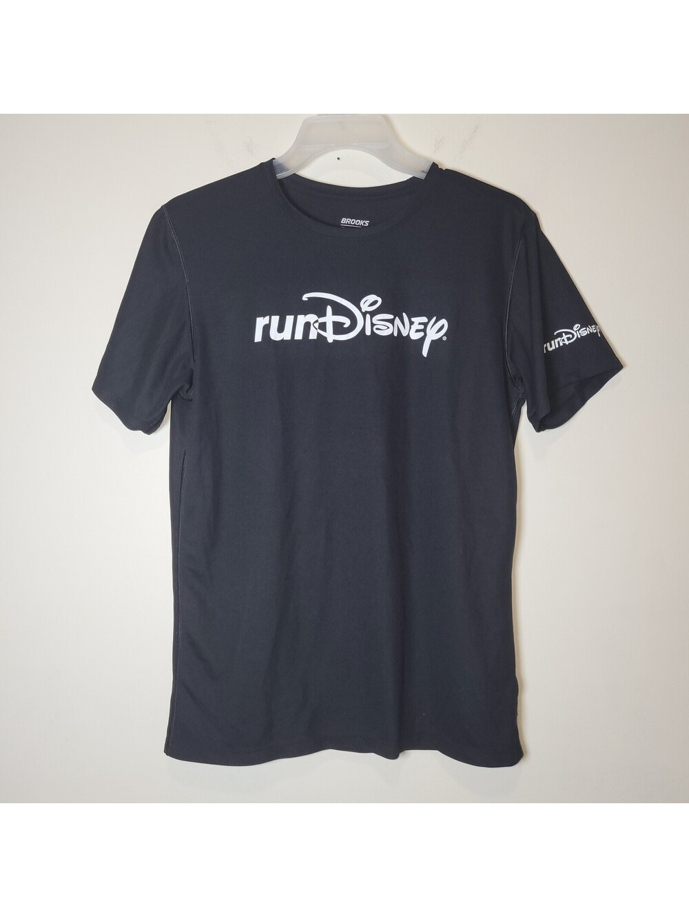 Brooks runDisney Race Support Black Performance T-Shirt Adult Medium M